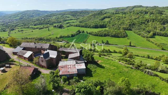 Explotaci&oacute;n agr&iacute;cola En venta Aveyron