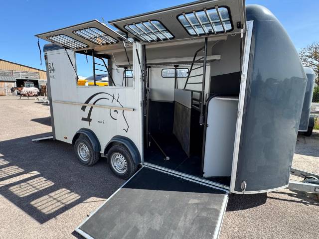 Van caballos Cheval Libert&eacute; MAXI 4  4 Caballos 2023 De segunda mano