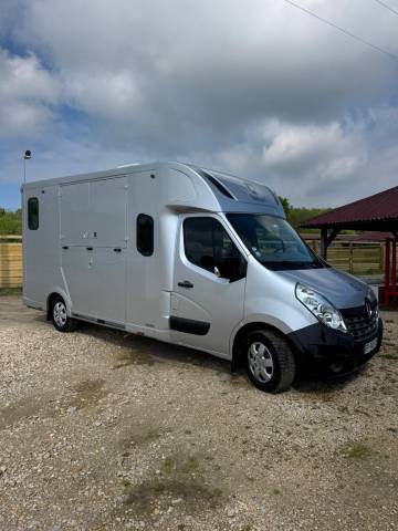 Furgoneta para caballos Renault Master  2017 De segunda mano