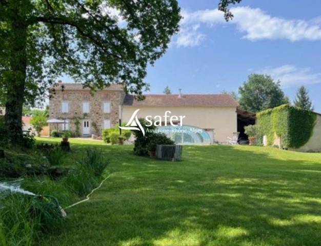 Propiedad ecuestre En venta Puy-de-D&ocirc;me