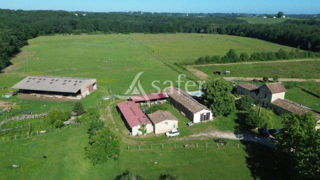 Explotaci&oacute;n agr&iacute;cola En venta Gironda
