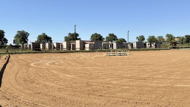 Propiedad ecuestre En venta H&eacute;rault