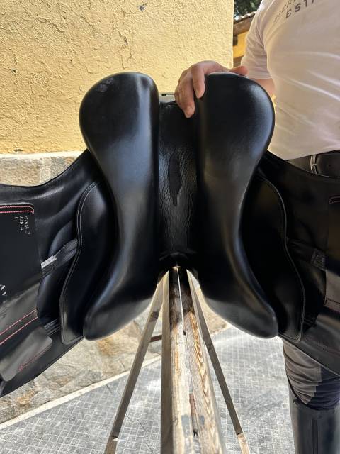 Montura Aviar Rook 2.0 17&rdquo; casi nueva