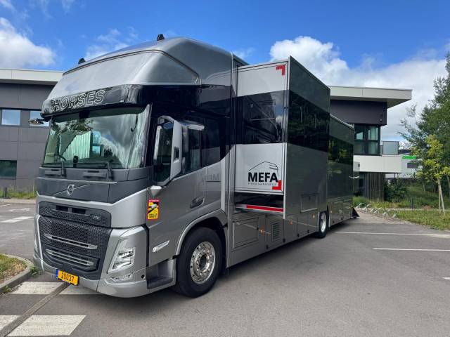Cami&oacute;n para caballos Volvo VOLVO FM12 360ch 2023 Nuevo