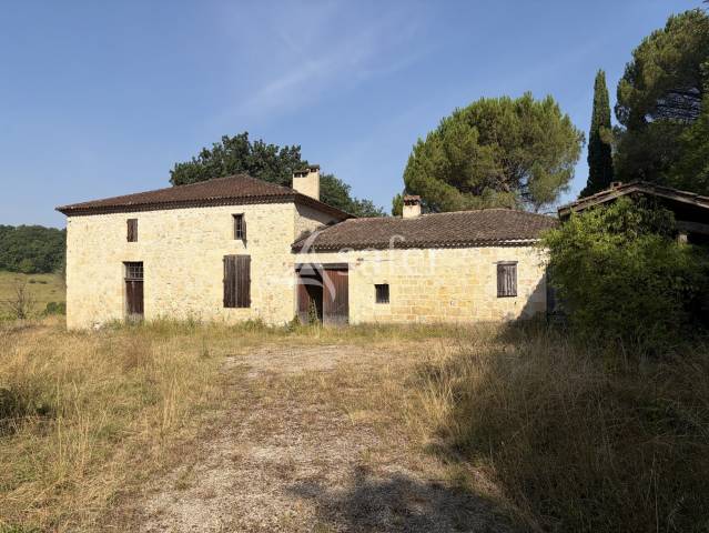 Explotaci&oacute;n agr&iacute;cola En venta Lot y Garona