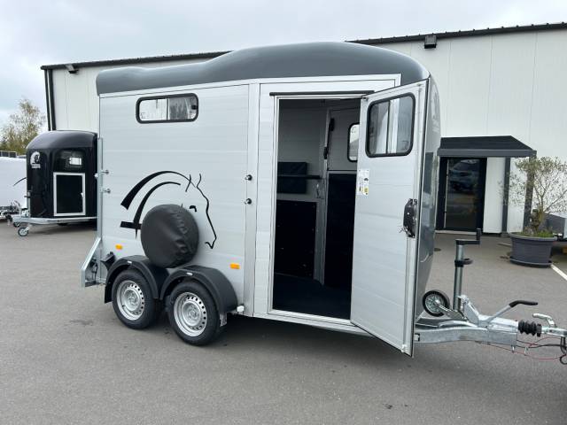 Van caballos Cheval Libert&eacute; Touring One 1,5 Caballos 2026 Nuevo