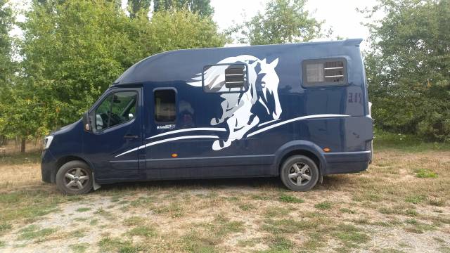 Furgoneta para caballos Barbot Renault Master III 2020 De segunda mano