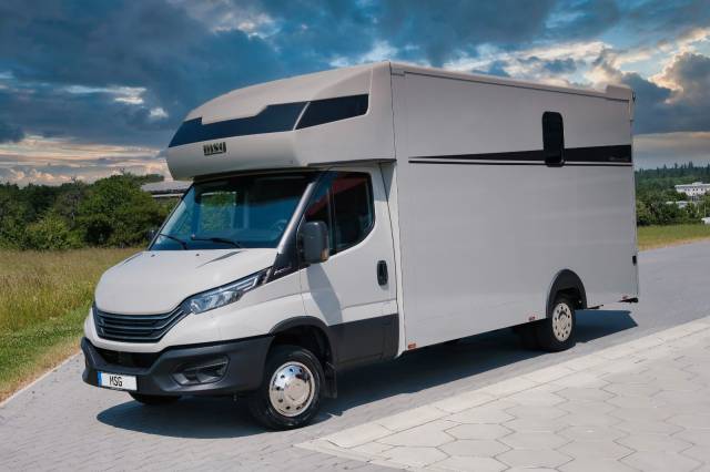 Cami&oacute;n para caballos Iveco IVECO DAILY 50.210 MSG STABLEHOPPER XXL 2026 Nuevo