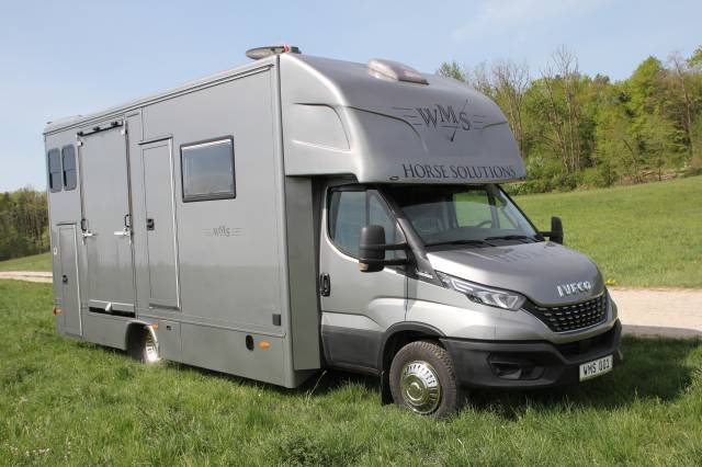 Cami&oacute;n para caballos Iveco IVECO DAILY 70C21 WMS POP OUT 2026 Nuevo