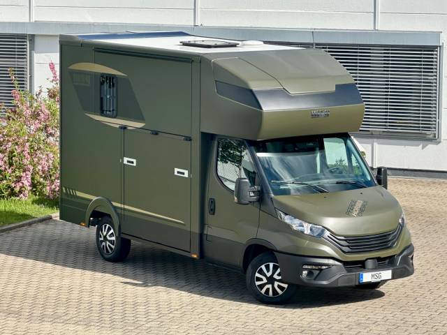 Furgoneta para caballos Iveco IVECO DAILY 35-210 HI-MATIC MSG STALLION LIGHT 2026 Nuevo