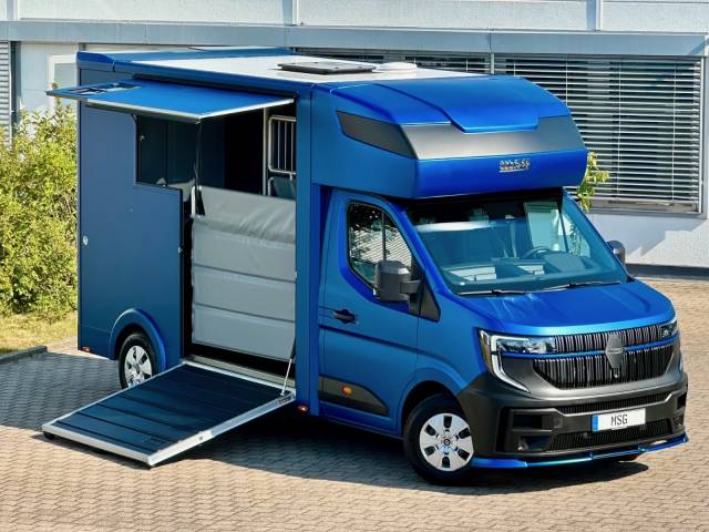 Furgoneta para caballos Renault RENAULT MASTER 170 MSG STALLION LIGHT AUTOMATIQUE 2026 Nuevo