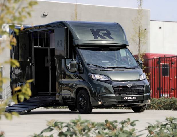 Furgoneta para caballos Krismar HARAS  2026 Nuevo