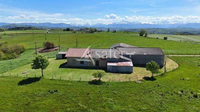 Explotaci&oacute;n agr&iacute;cola En venta Alto Garona