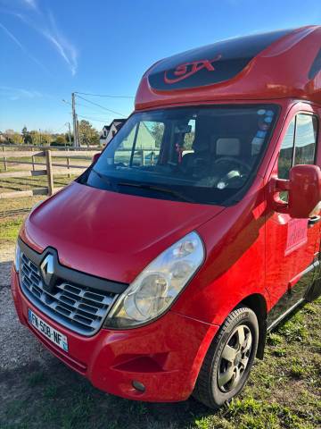 Furgoneta para caballos STX RENAULT STX MASTER 2020 De segunda mano