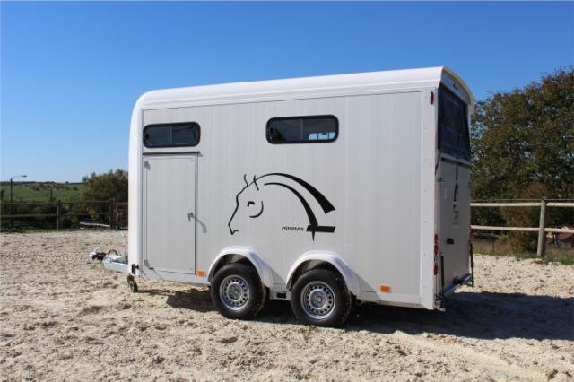 Van caballos Cheval Liberté MINIMAX 3 Caballos 2025 Nuevo