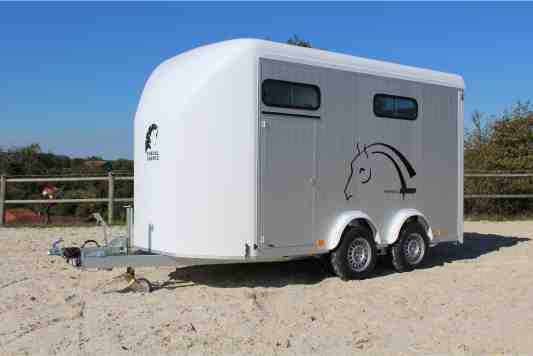Van caballos Cheval Liberté MINIMAX 3 Caballos 2025 Nuevo