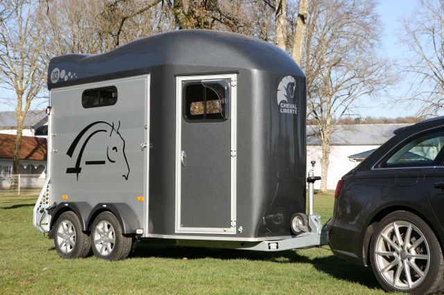 Van caballos Cheval Liberté GOLD 3 2 Caballos 2025 Nuevo