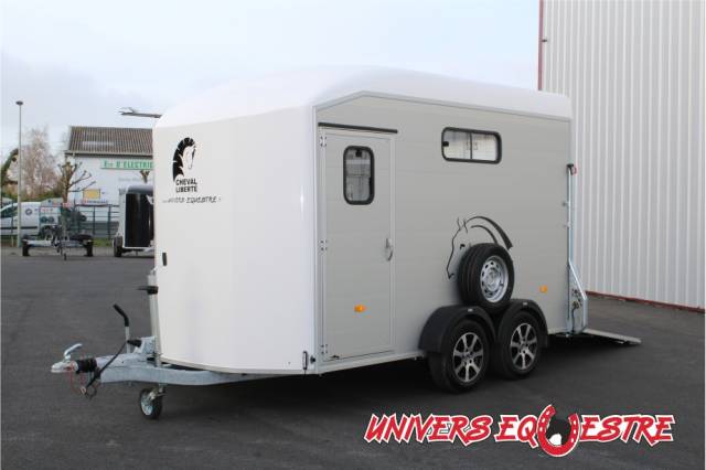 Van caballos Cheval Liberté DUOMAX 2 Caballos 2024 Nuevo