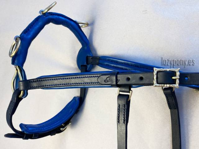 Cabezada serreta francesa de estilo barroco Lazypony