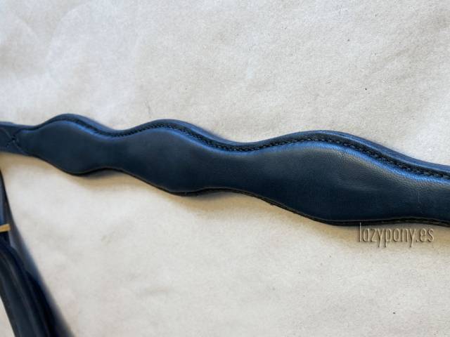 Pechopetral Portugués Lazypony