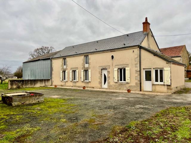 Casa rural estrecha En venta Indre
