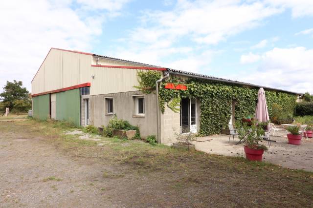 Cuadra de propietarios En venta Loira Atlántico