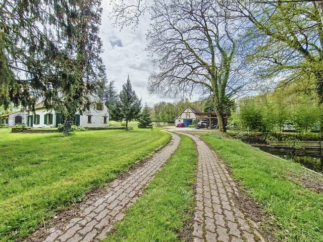 Bonita residencia ecuestre En venta Yvelines