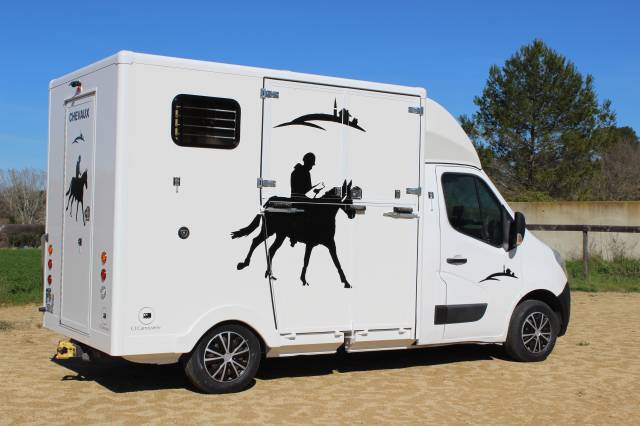 Furgoneta para caballos Opel  2014 De segunda mano