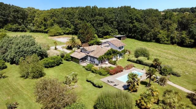 Bonita residencia ecuestre En venta Landas
