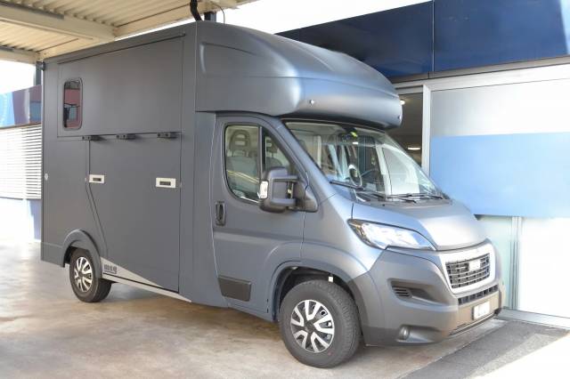 Furgoneta para caballos Otra marca PEUGEOT 0 Nuevo
