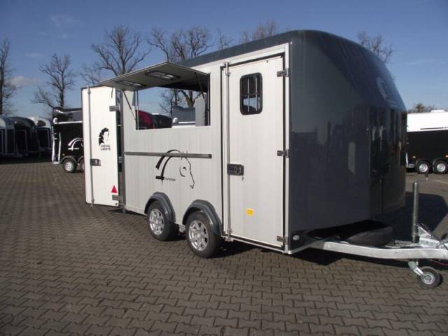 Van caballos Cheval Liberté Maxi 3 3 Caballos 2024 Nuevo