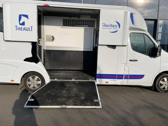 Furgoneta para caballos Theault SWITCH 2021 De segunda mano