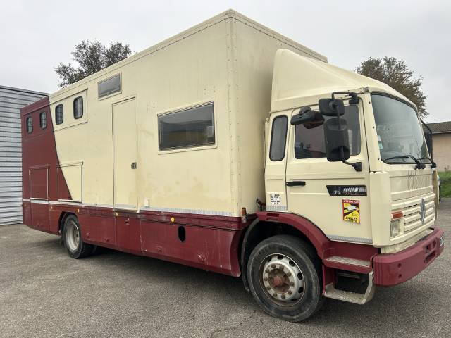 Camión para caballos Renault  1996 De segunda mano