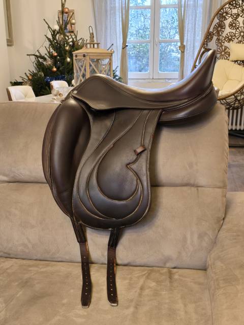 Silla de doma Antarès  18" - 2018