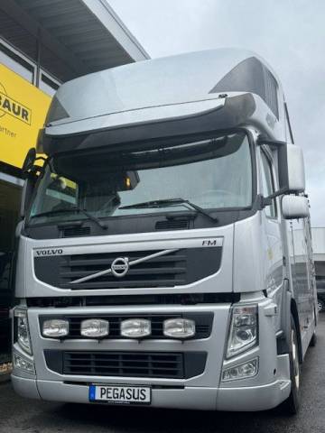 Camión para caballos Otra marca VOLVO 0 De segunda mano