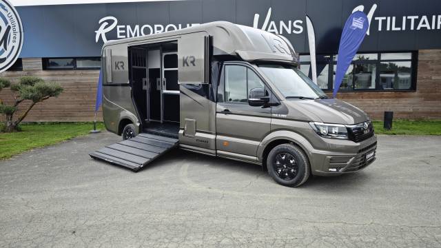 Furgoneta para caballos Krismar Man TGE Horsebox 5-2 2025 Nuevo