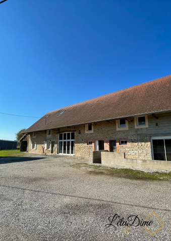 Bonita residencia ecuestre En venta Jura
