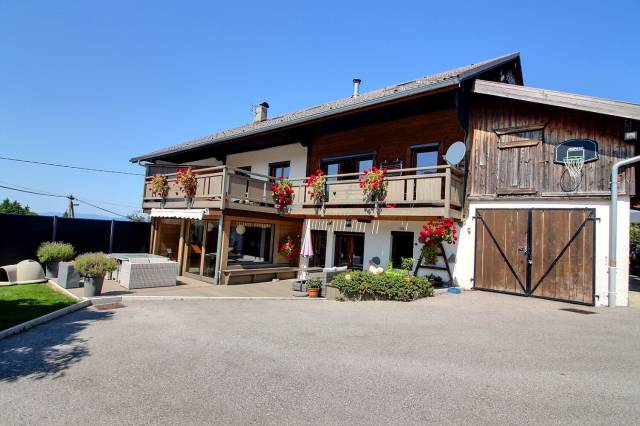 Granja ecuestre En venta Alta Saboya