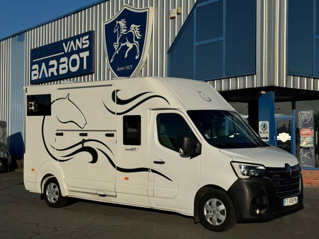 Furgoneta para caballos Barbot master 2020 De segunda mano