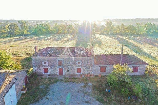 Explotación agrícola En venta Vienne
