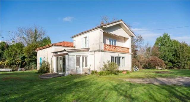 Albergue ecuestre En venta Charente