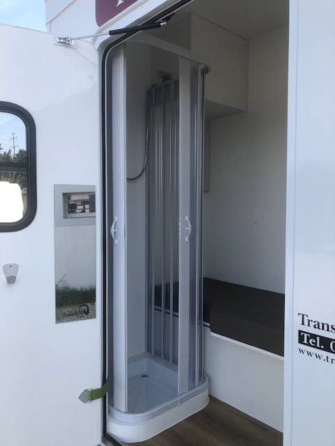 Furgoneta para caballos Trans Box Living 2025 De segunda mano