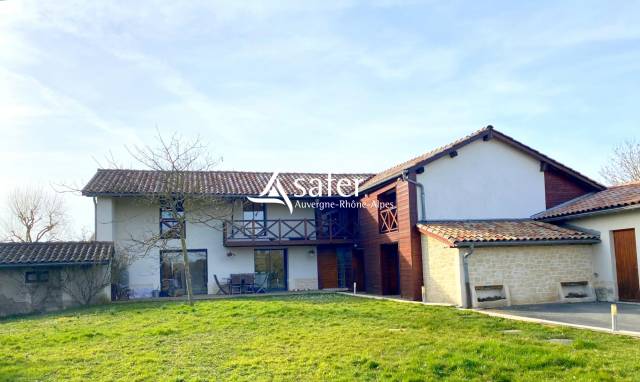 Propiedad ecuestre En venta Ain