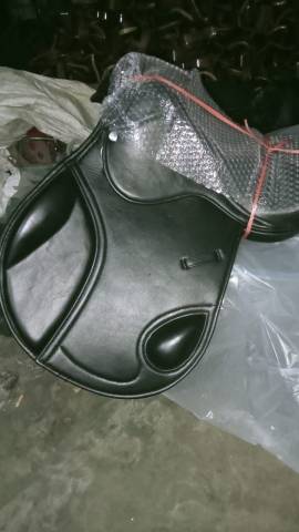 vendo montura de salto 
