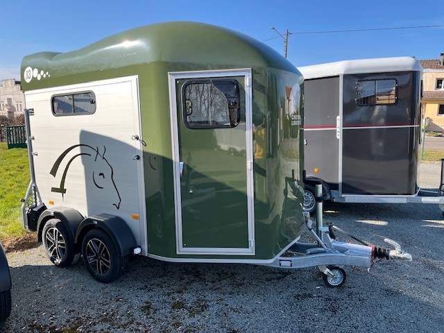 Van caballos Cheval Liberté gold3 2 Caballos 2025 Nuevo