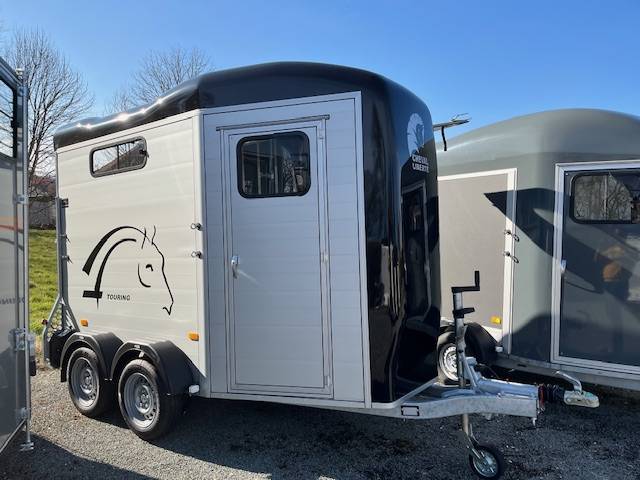 Van caballos Cheval Liberté TOURING COUNTRY 2 Caballos 2025 Nuevo