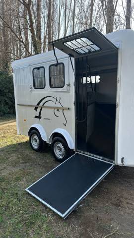 Van caballos Cheval Liberté Minimax  3 Caballos 2019 De segunda mano