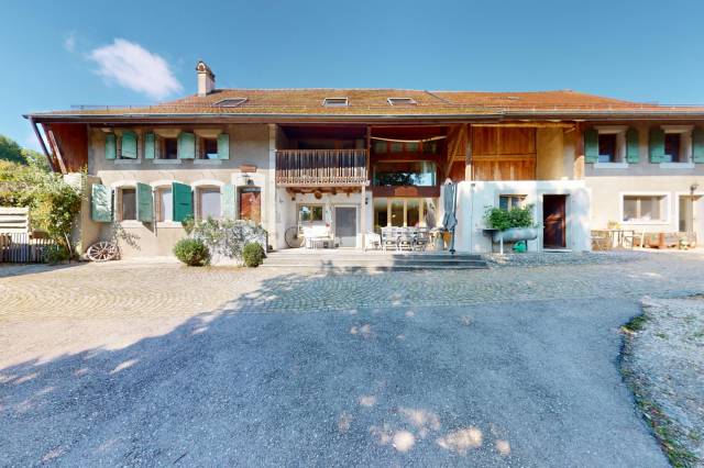 Granja ecuestre En venta Vaud