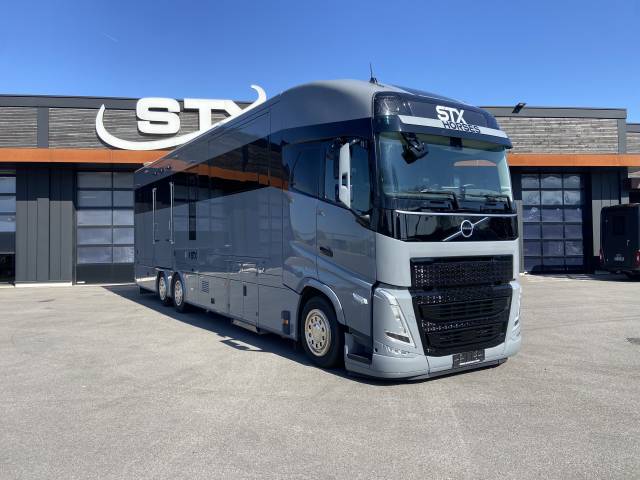 Camión para caballos STX  2025 Nuevo
