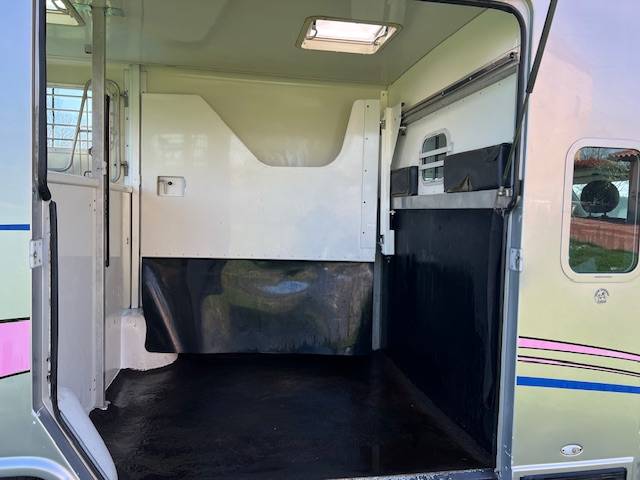 Furgoneta para caballos Barbot RENAULT MASTER 2008 De segunda mano